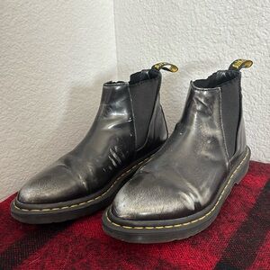 Doc marten Chelsea boots black with silver distressing